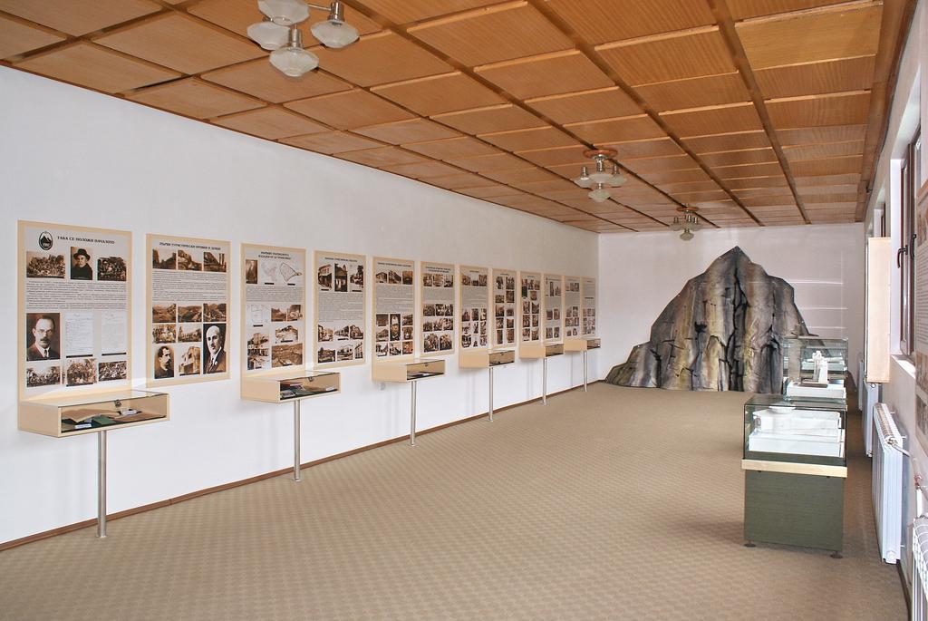 Tourist center Momina Krepost Veliko Tarnovo Exterior foto