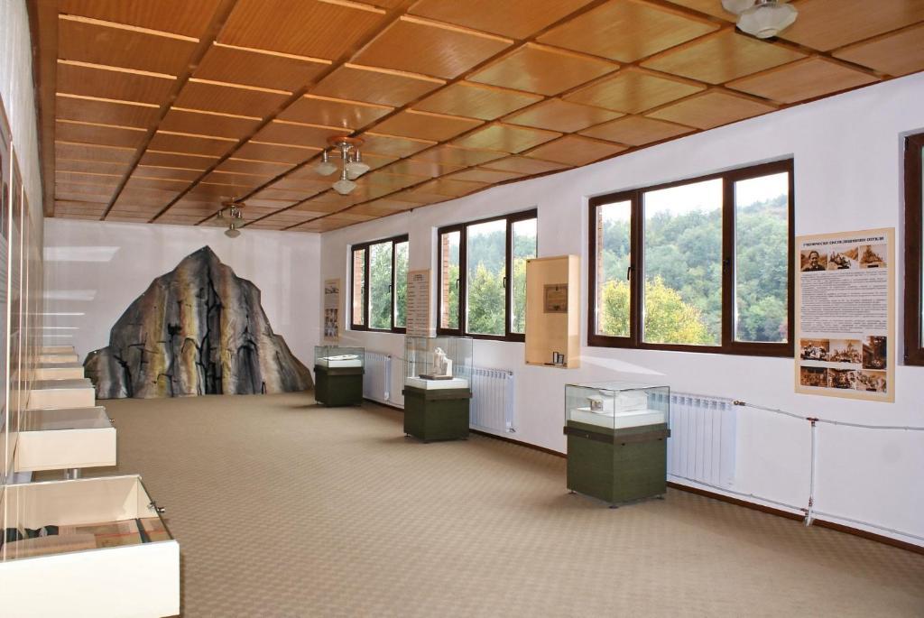 Tourist center Momina Krepost Veliko Tarnovo Exterior foto